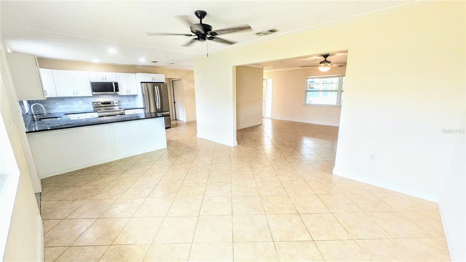 PINE SHORES EST 4TH ADD - Residential Lease