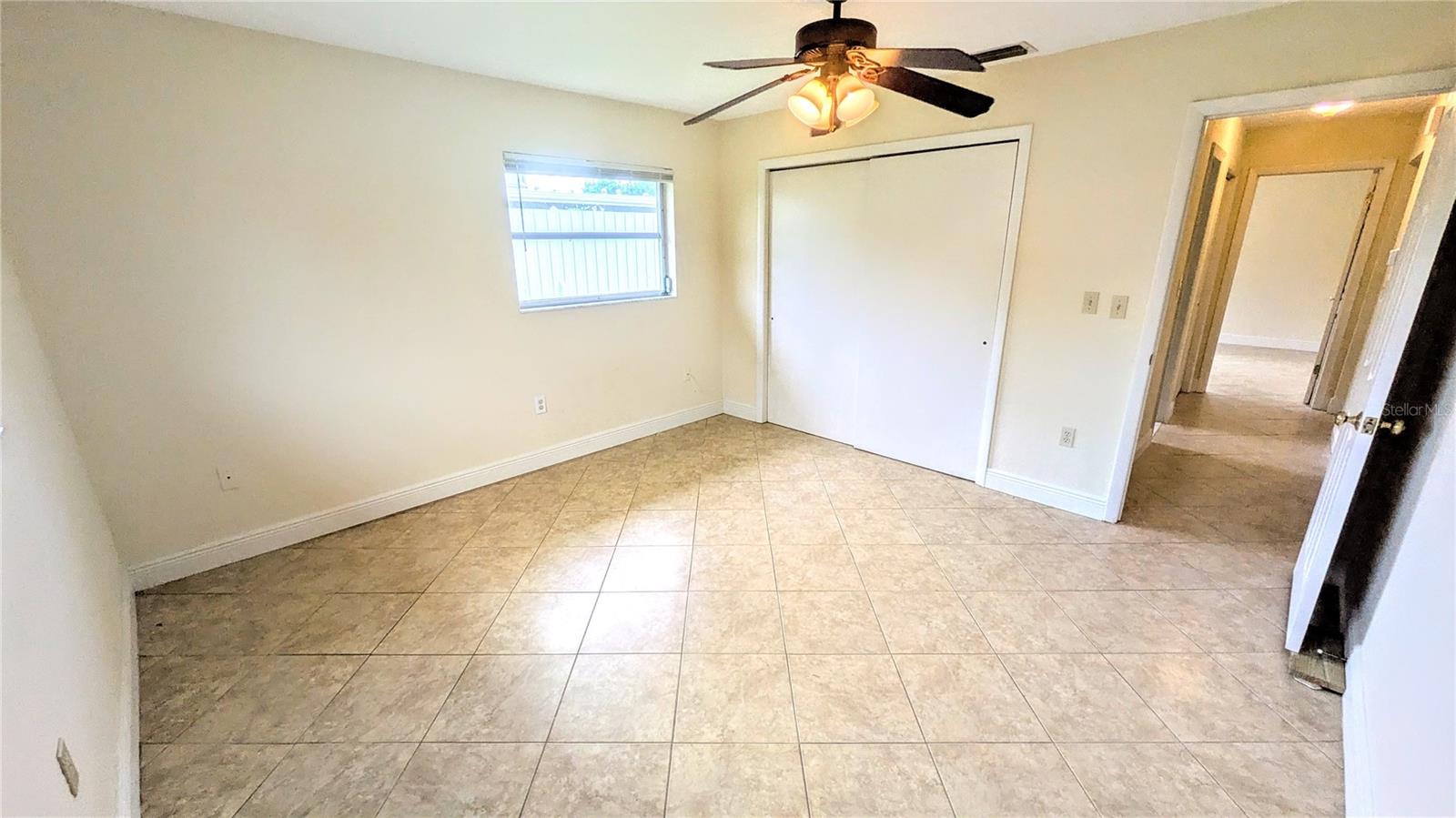 PINE SHORES EST 4TH ADD - Residential Lease