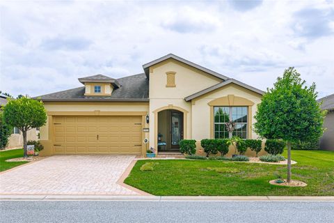 Photo of 10074 SW 77th Loop, Ocala, FL 34481 (MLS # OM709616)