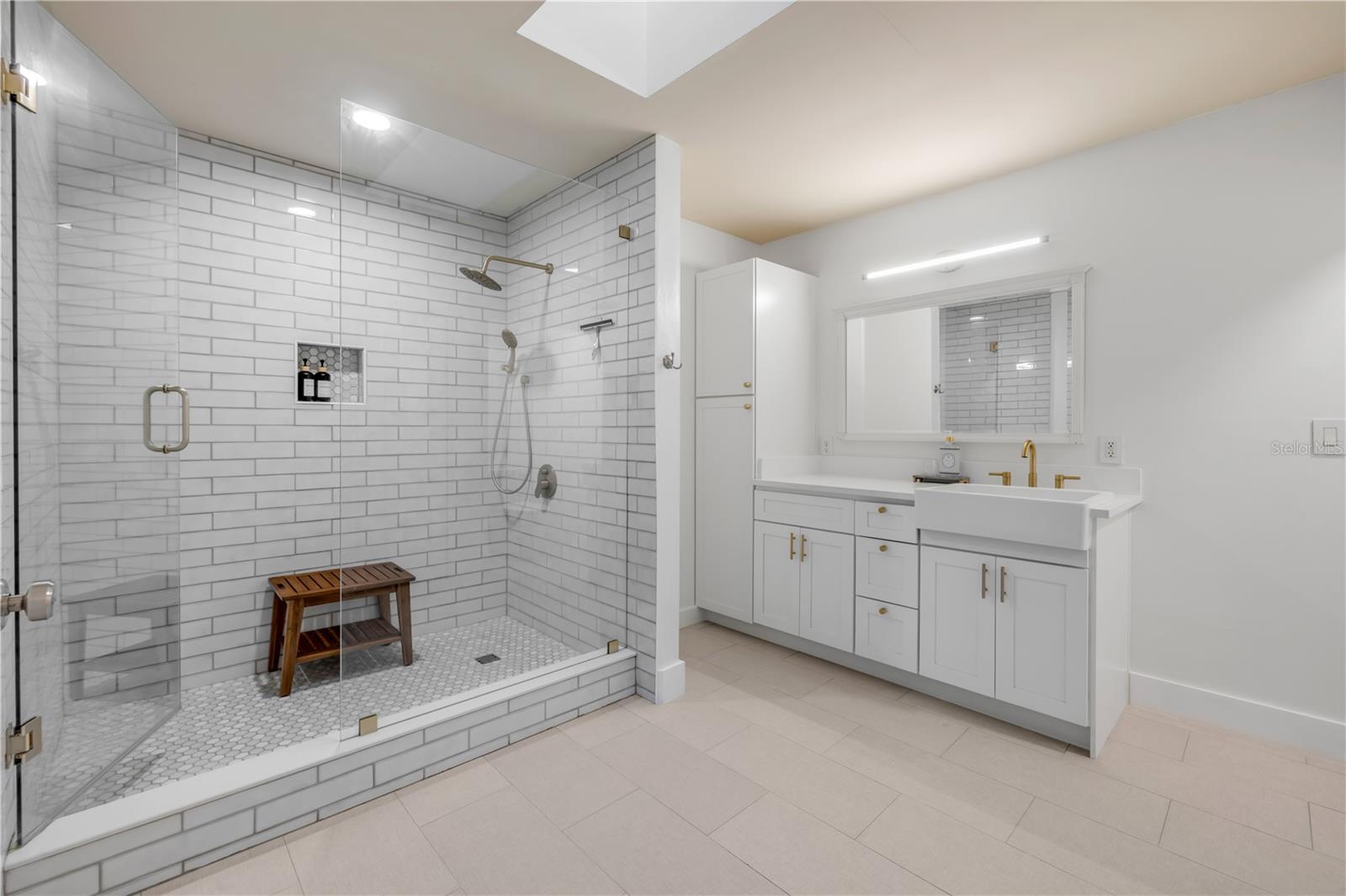 TUSKABAY PH 1 - Residential