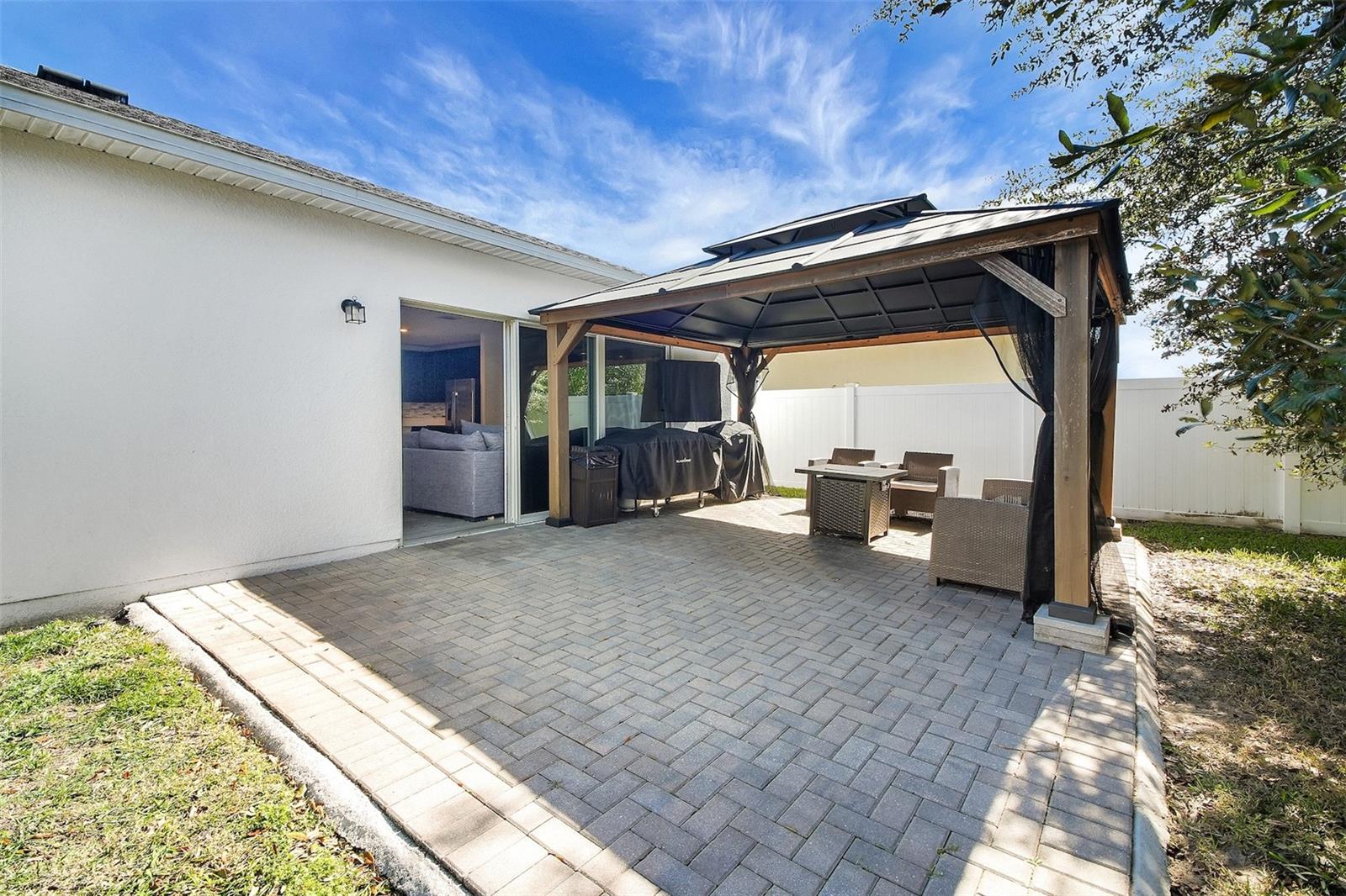 LOUISA GRANDE - Residential