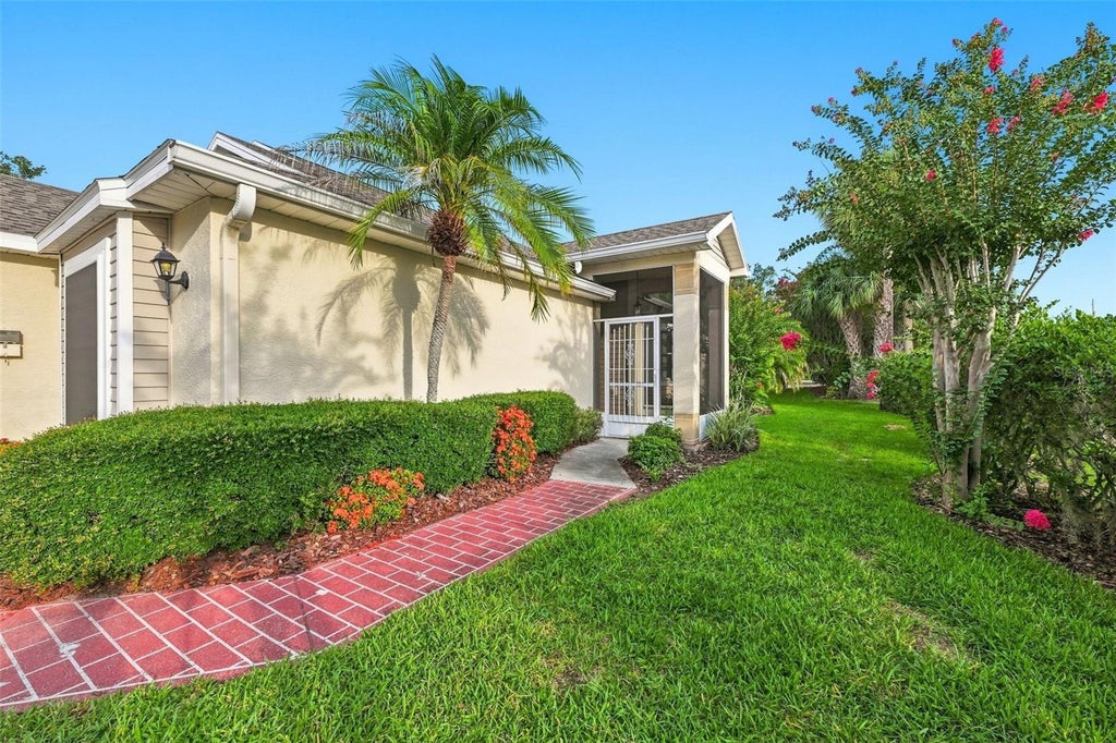 Photo of 2401 Nantucket Glen Place #11, Sun City Center, FL 33573 (MLS # TB8532718)