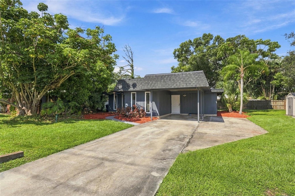 Photo of 2629 Jamaica Street #1, Sarasota, FL 34231 (MLS # A4709244)