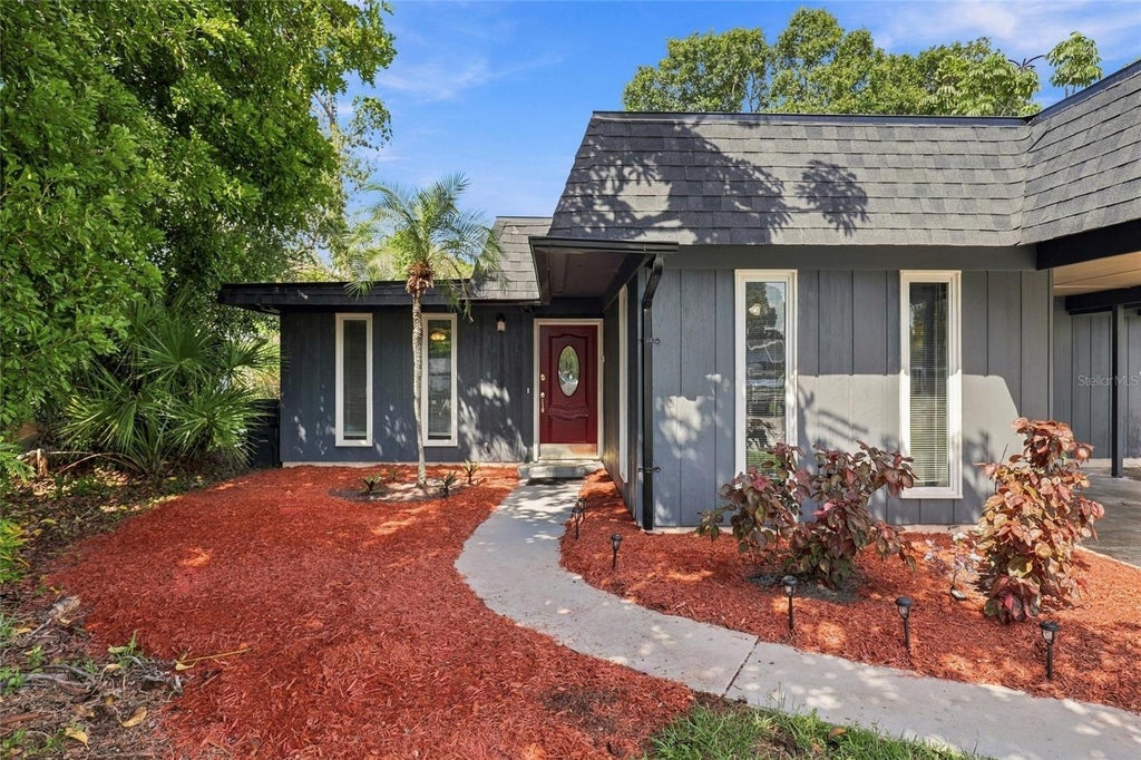 Photo of 2629 Jamaica Street #1, Sarasota, FL 34231 (MLS # A4709244)