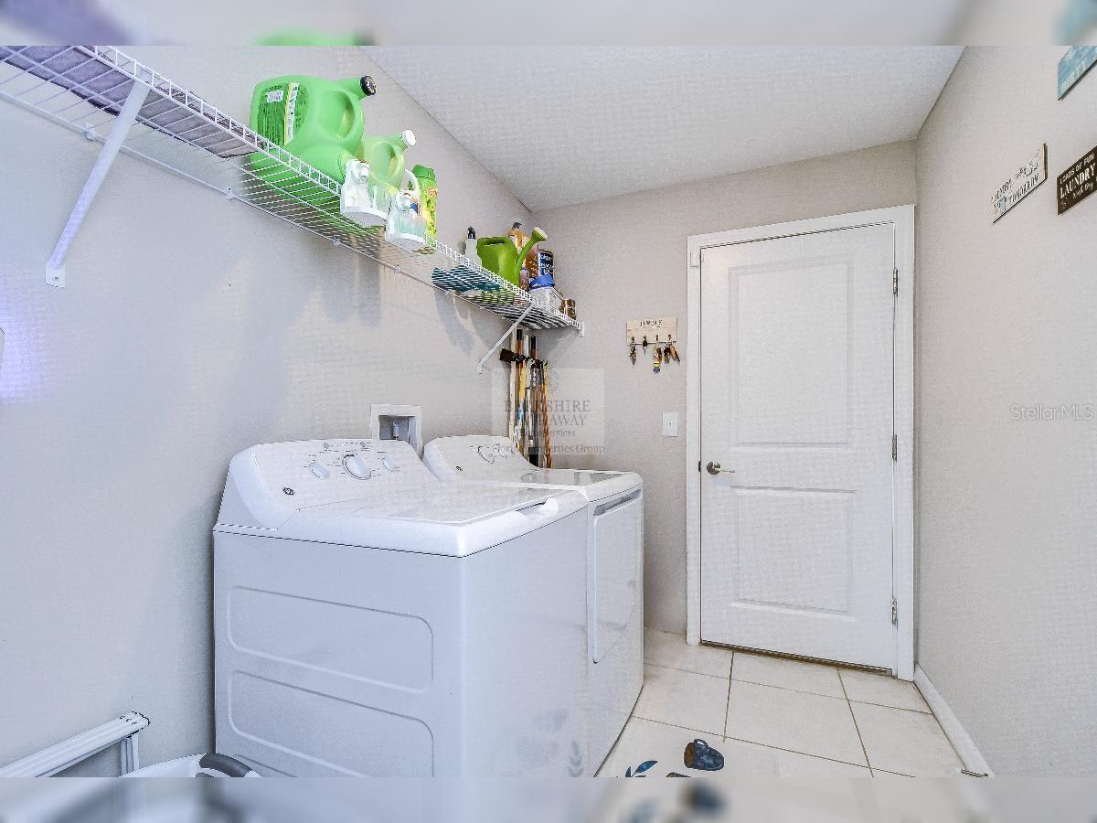 NORTH PARK ISLE - Residential Lease