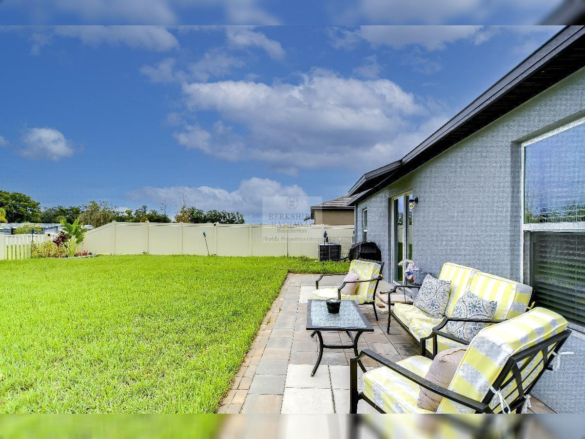 NORTH PARK ISLE - Residential Lease