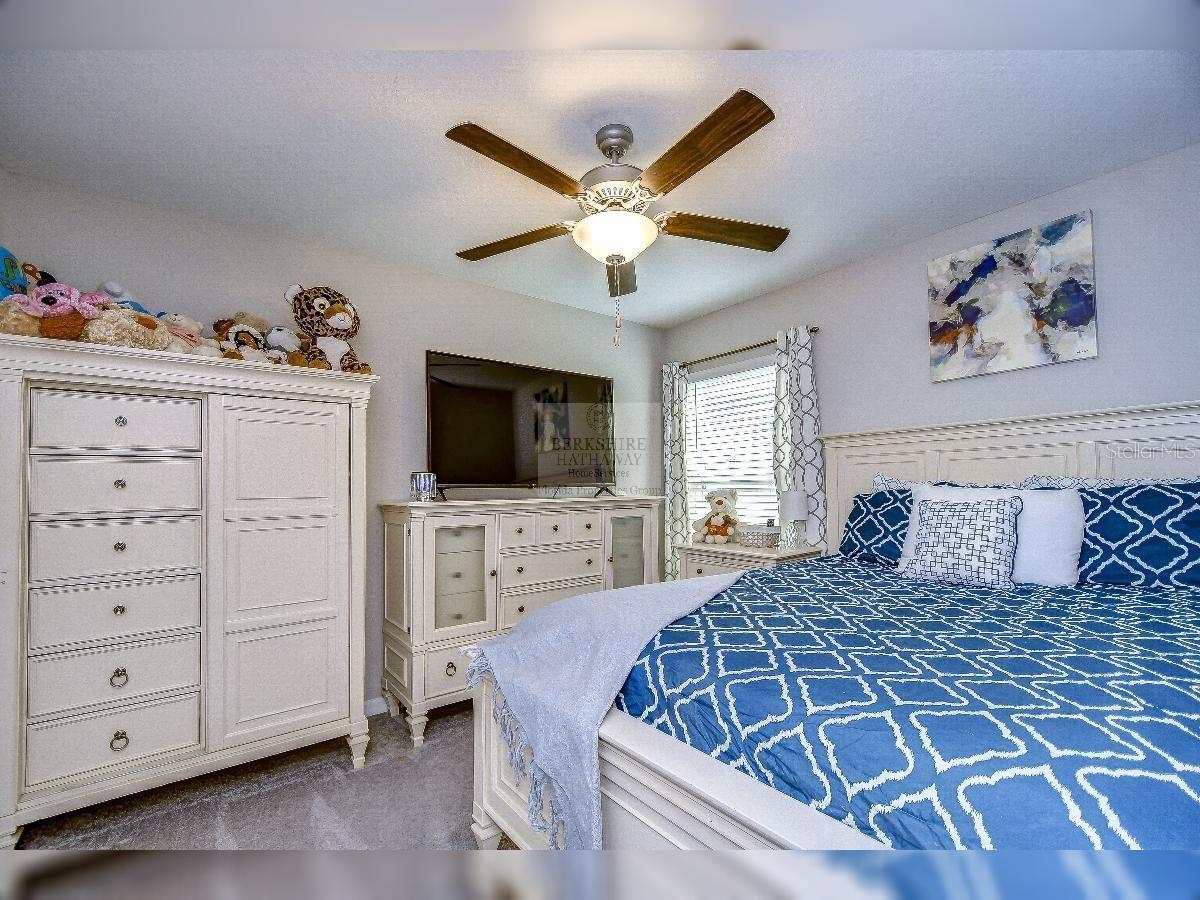 NORTH PARK ISLE - Residential Lease