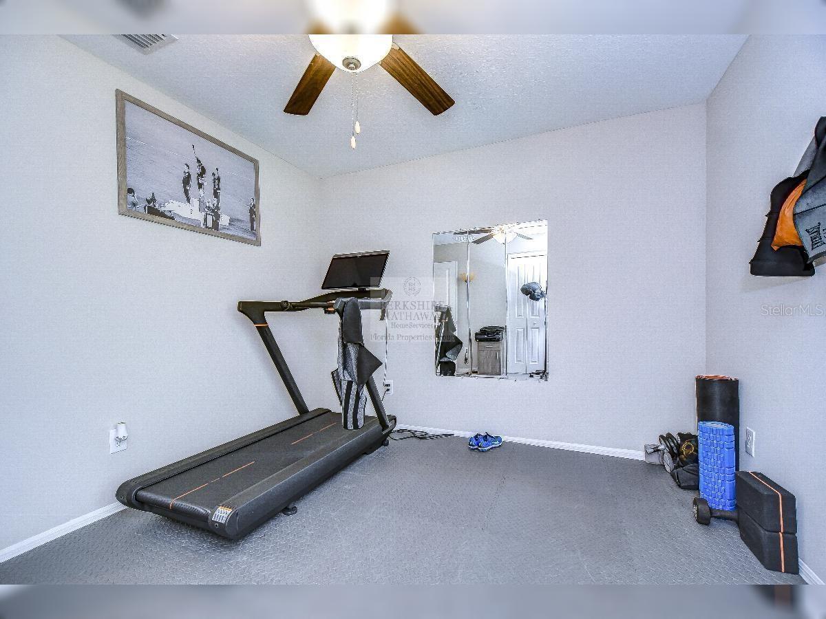 NORTH PARK ISLE - Residential Lease