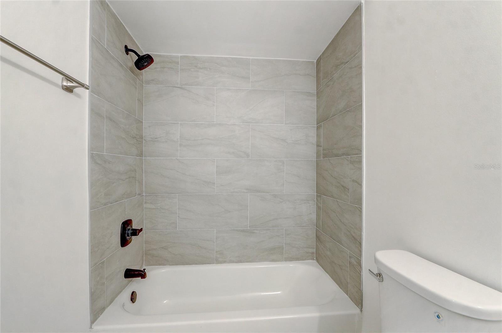 AUDUBON VLS/HUNTERS CRK CONDO - Residential