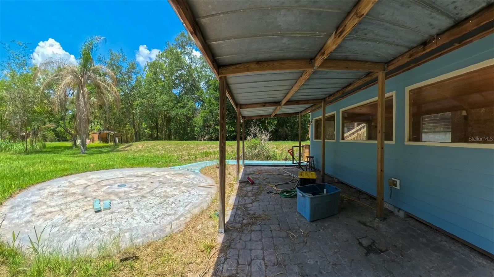 GROVELAND FARMS 21-23-24 - Residential