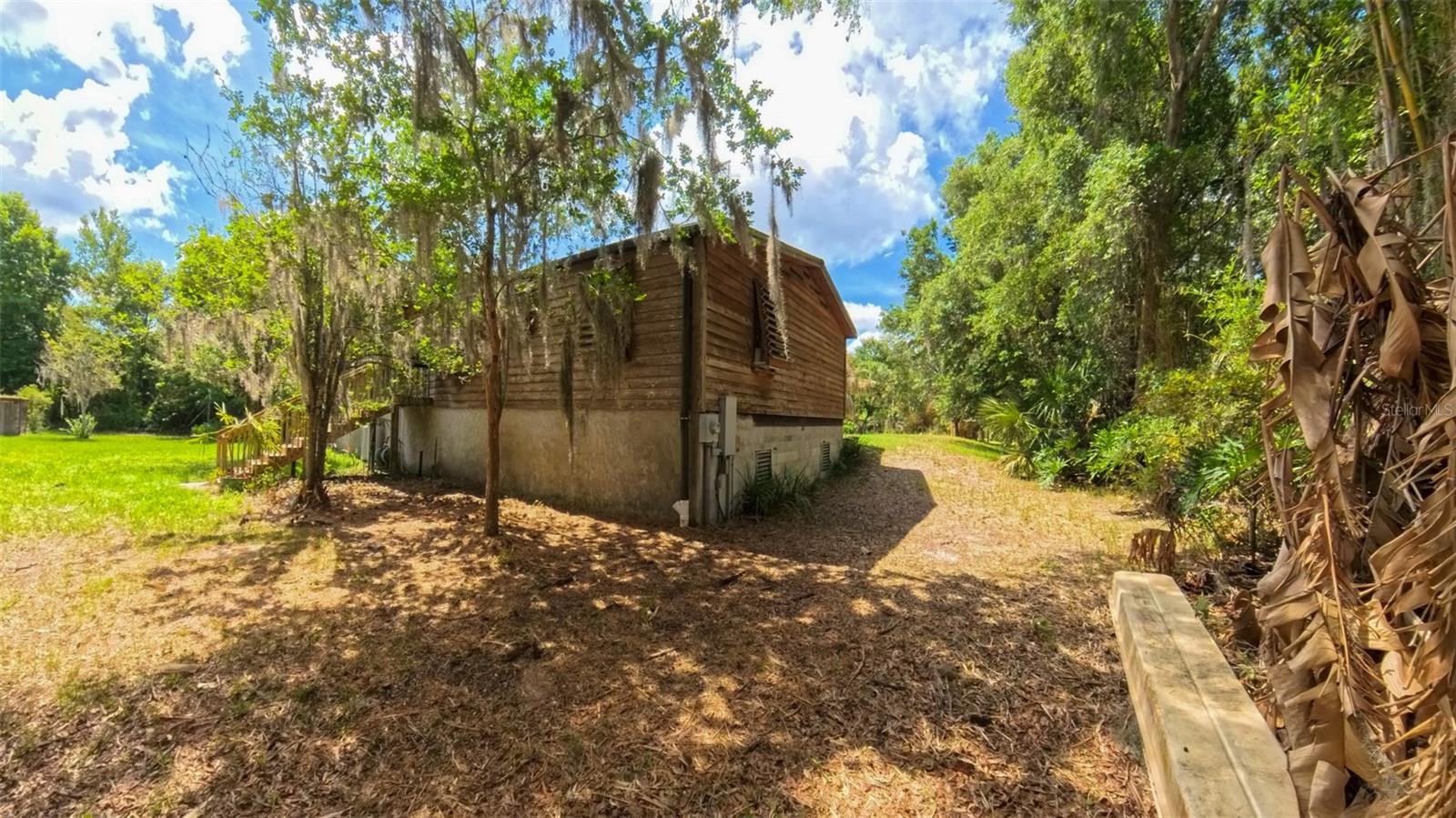 GROVELAND FARMS 21-23-24 - Residential