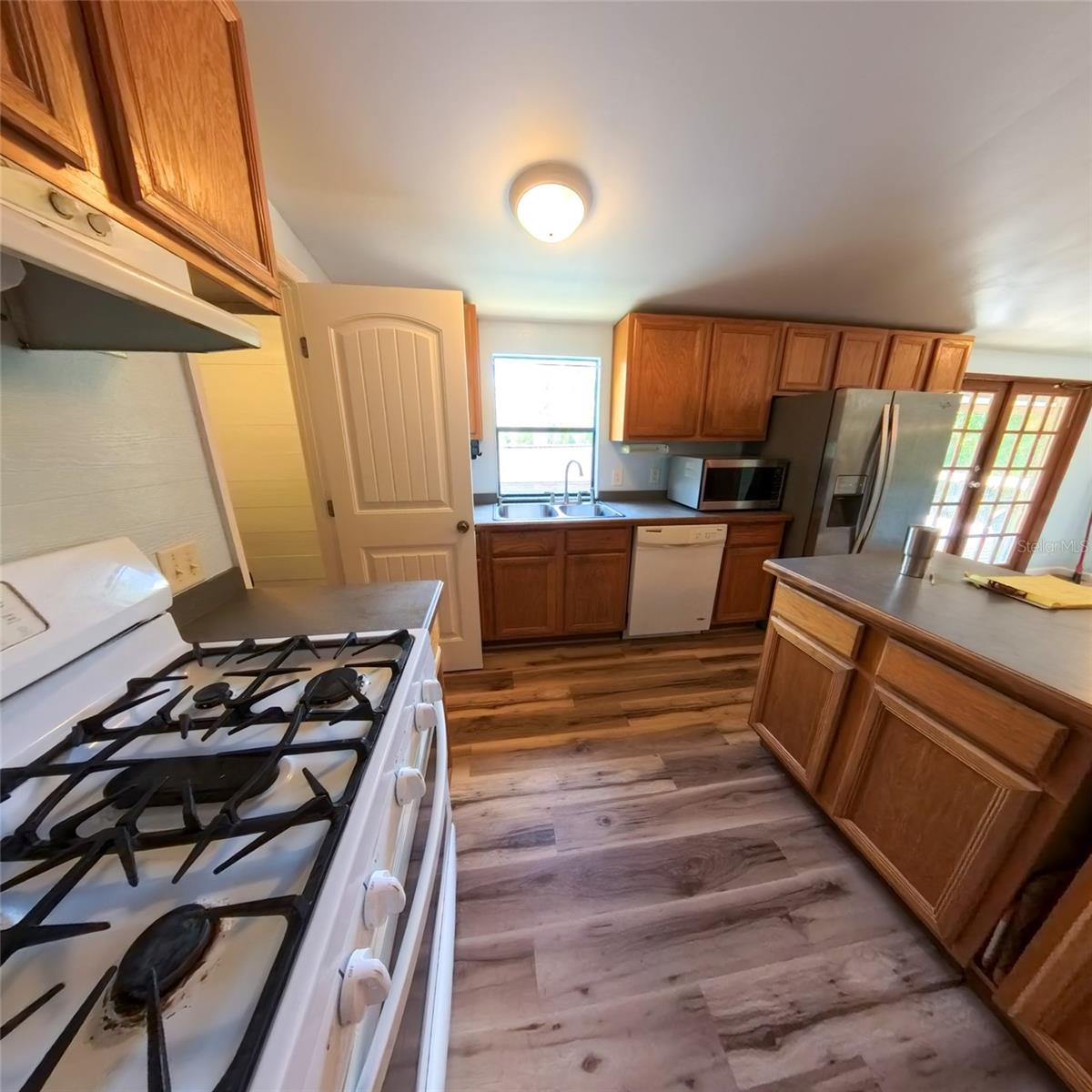 GROVELAND FARMS 21-23-24 - Residential