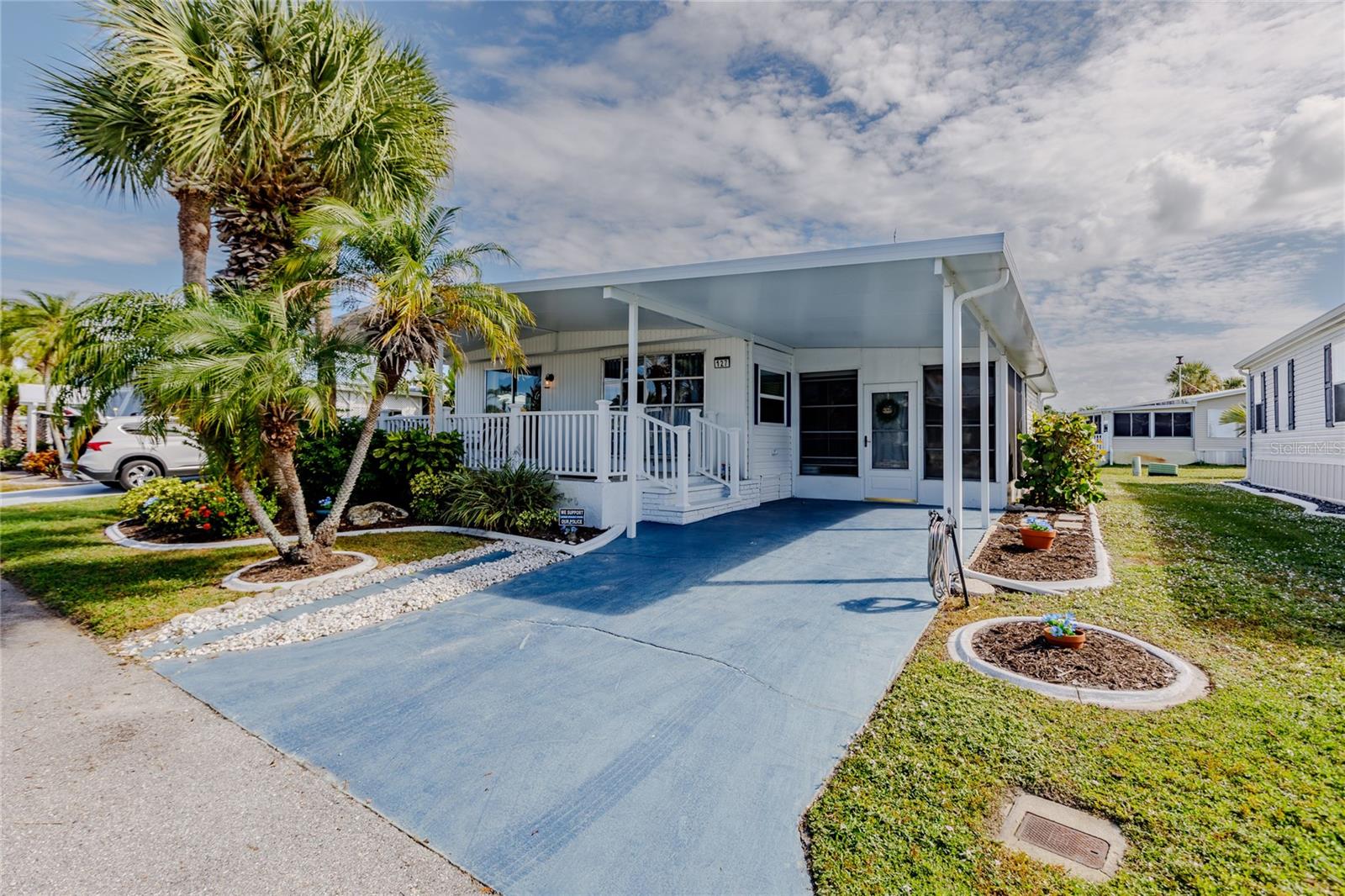 MAPLE LEAF ESTATES - Residential