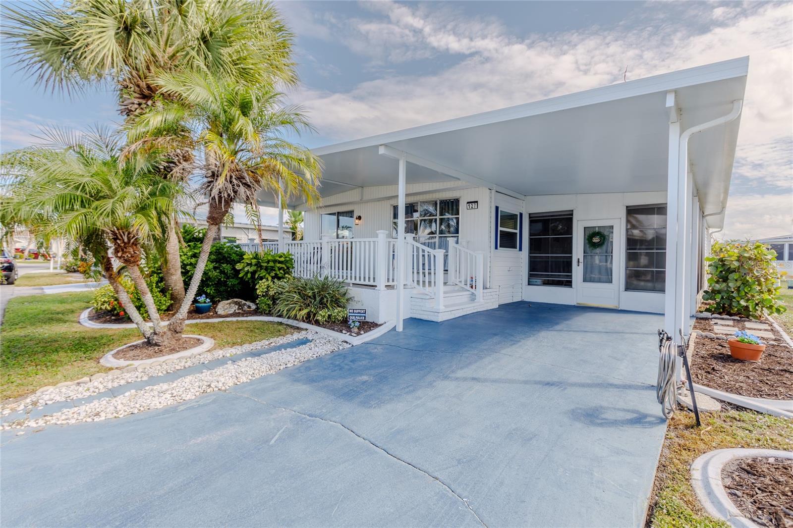 MAPLE LEAF ESTATES - Residential