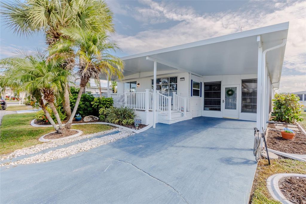 Photo of 2100 Kings Highway #127, Port Charlotte, FL 33980 (MLS # C7517186)