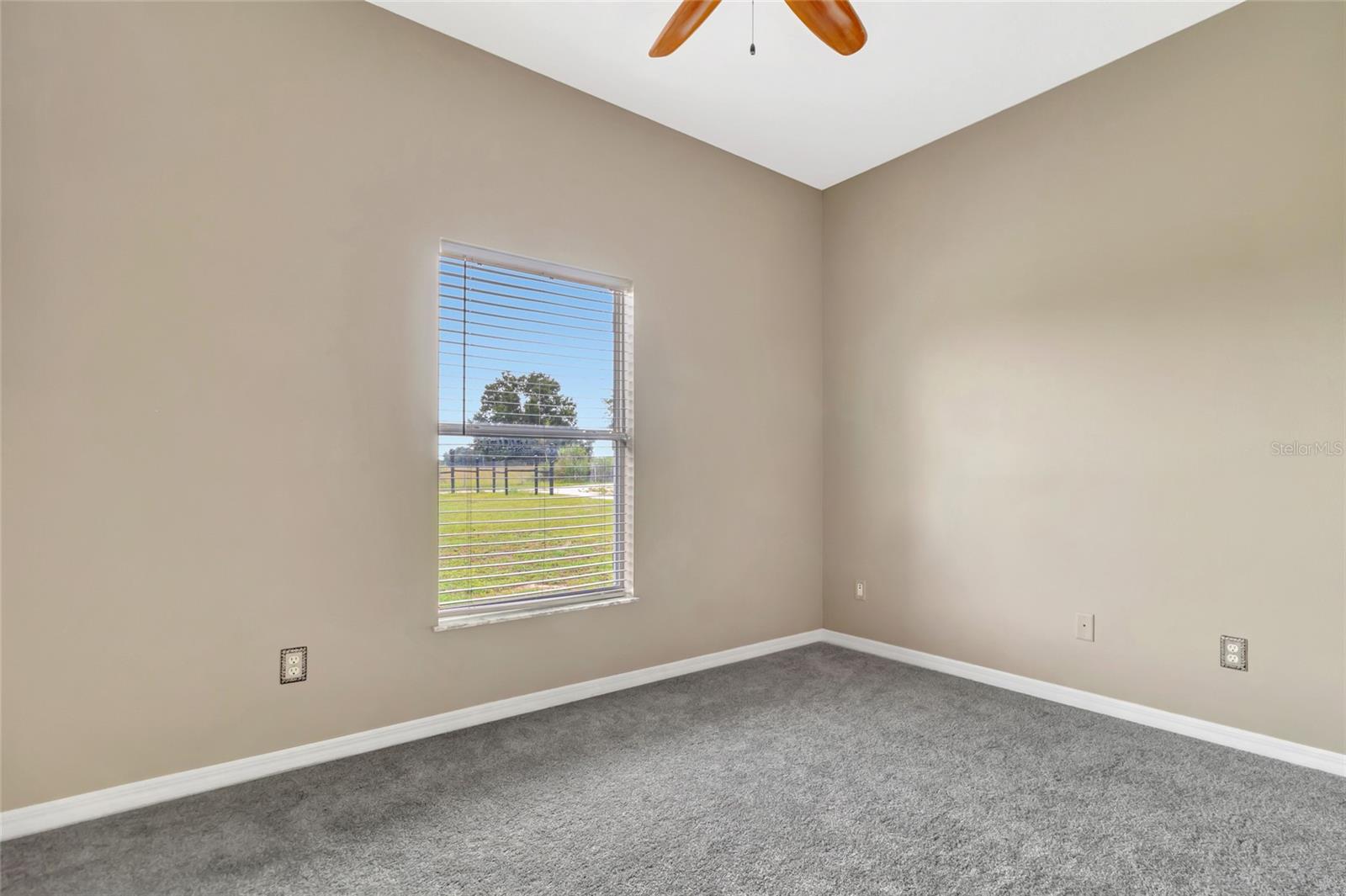 GROVELAND FARMS - Residential
