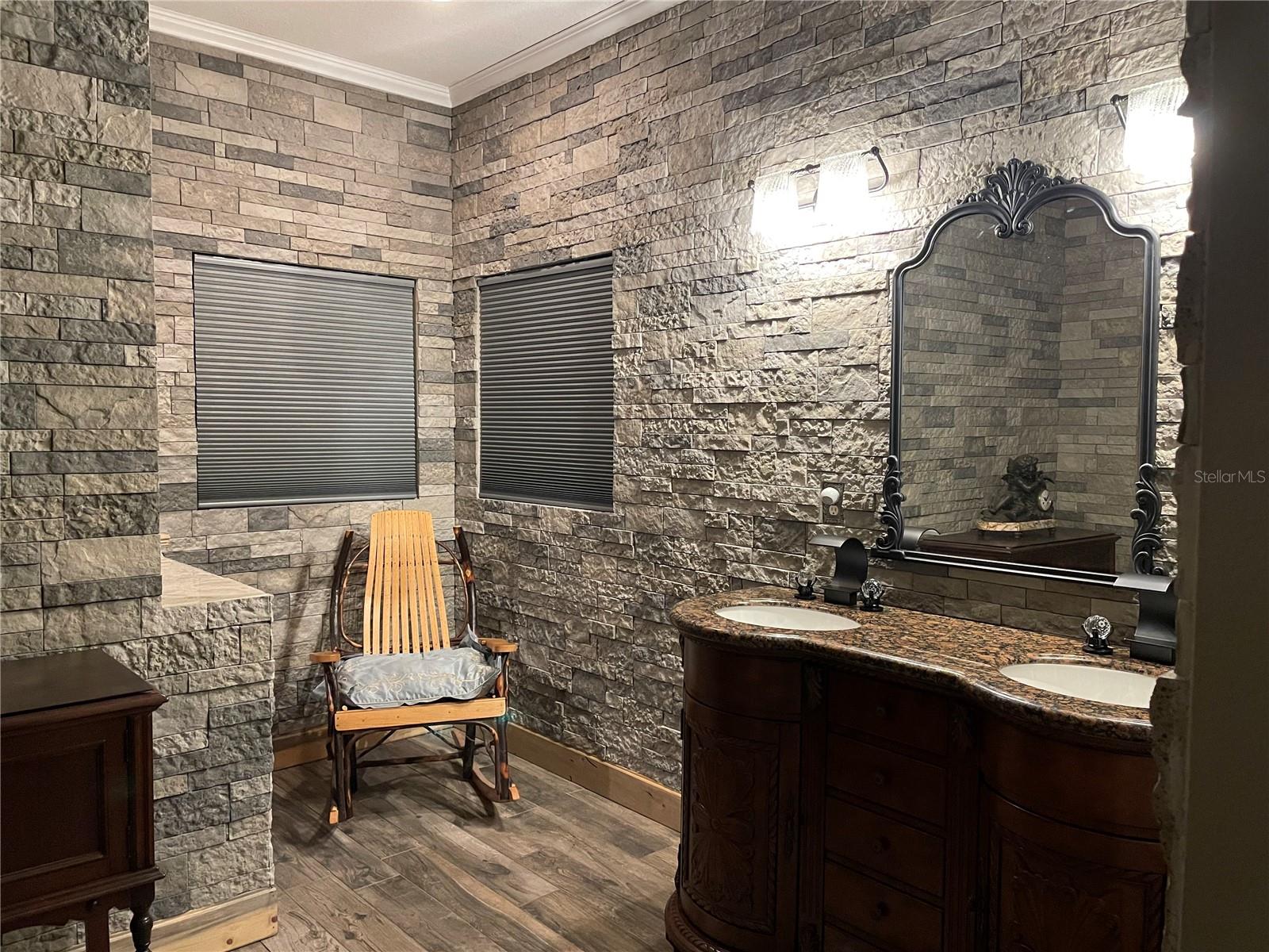 GROVELAND FARMS - Residential
