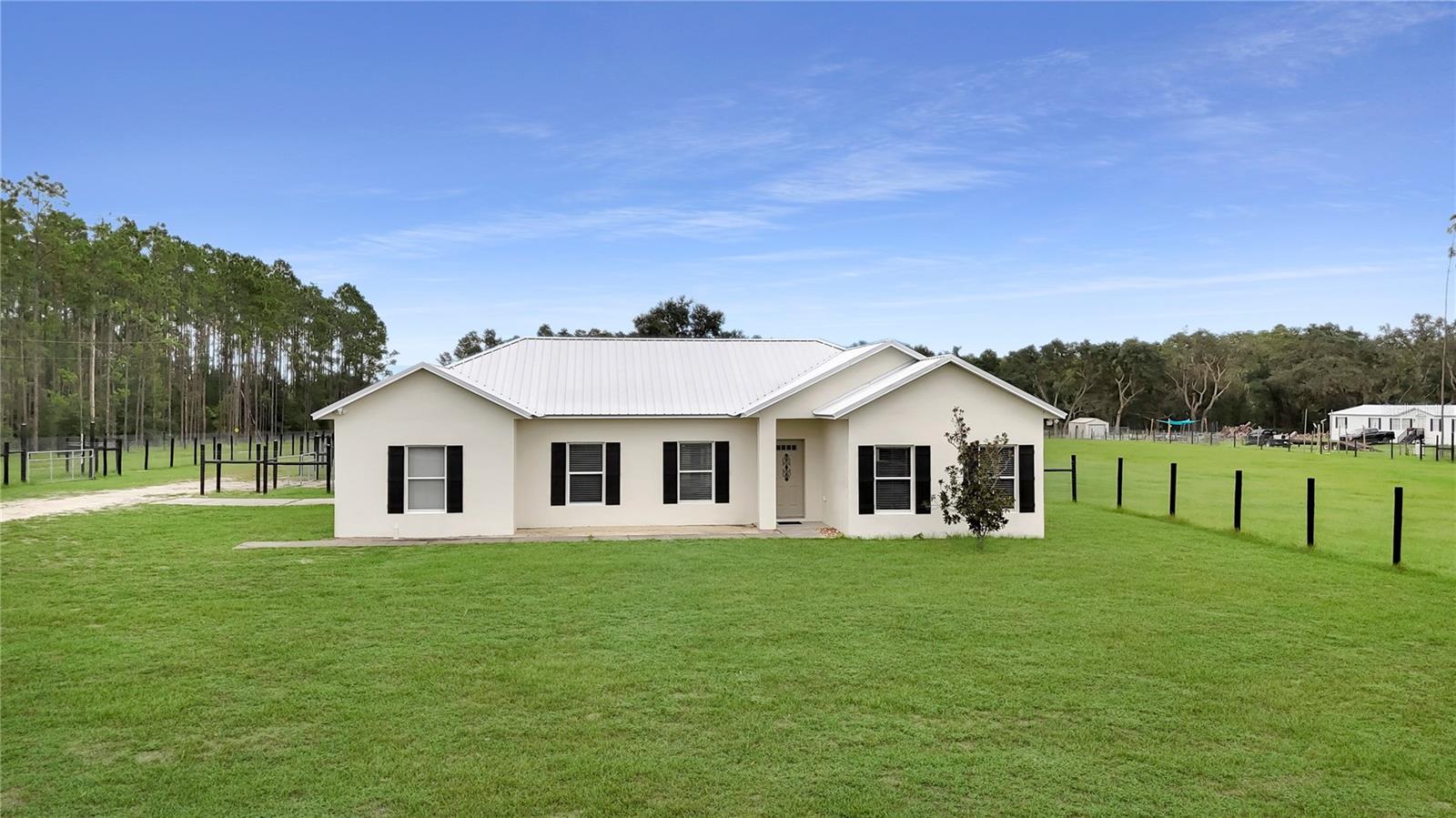 GROVELAND FARMS - Residential