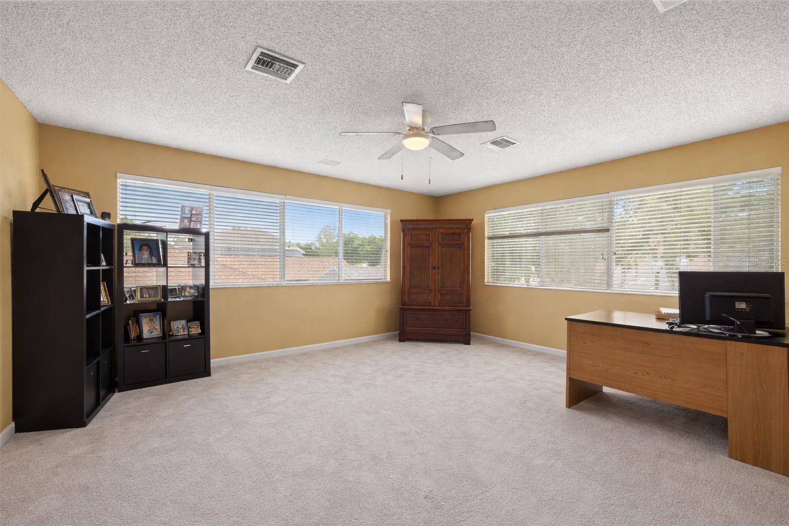 WORTHINGTON - Residential