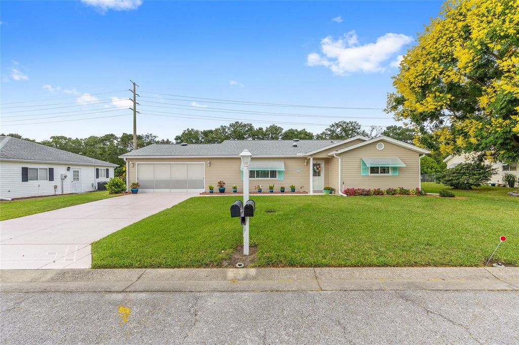 Photo of 17356 SE 98th Circle, Summerfield, FL 34491 (MLS # G5102778)