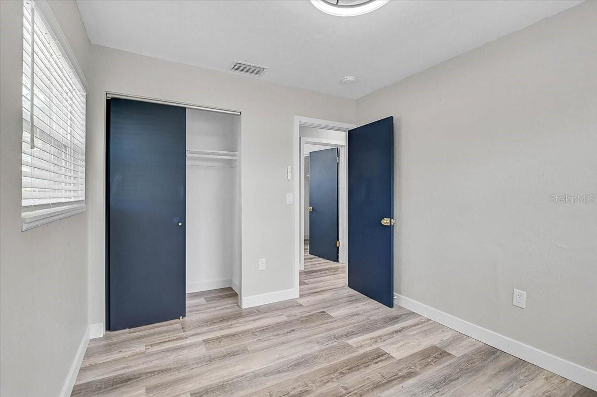 LAKE RIDGE - Residential