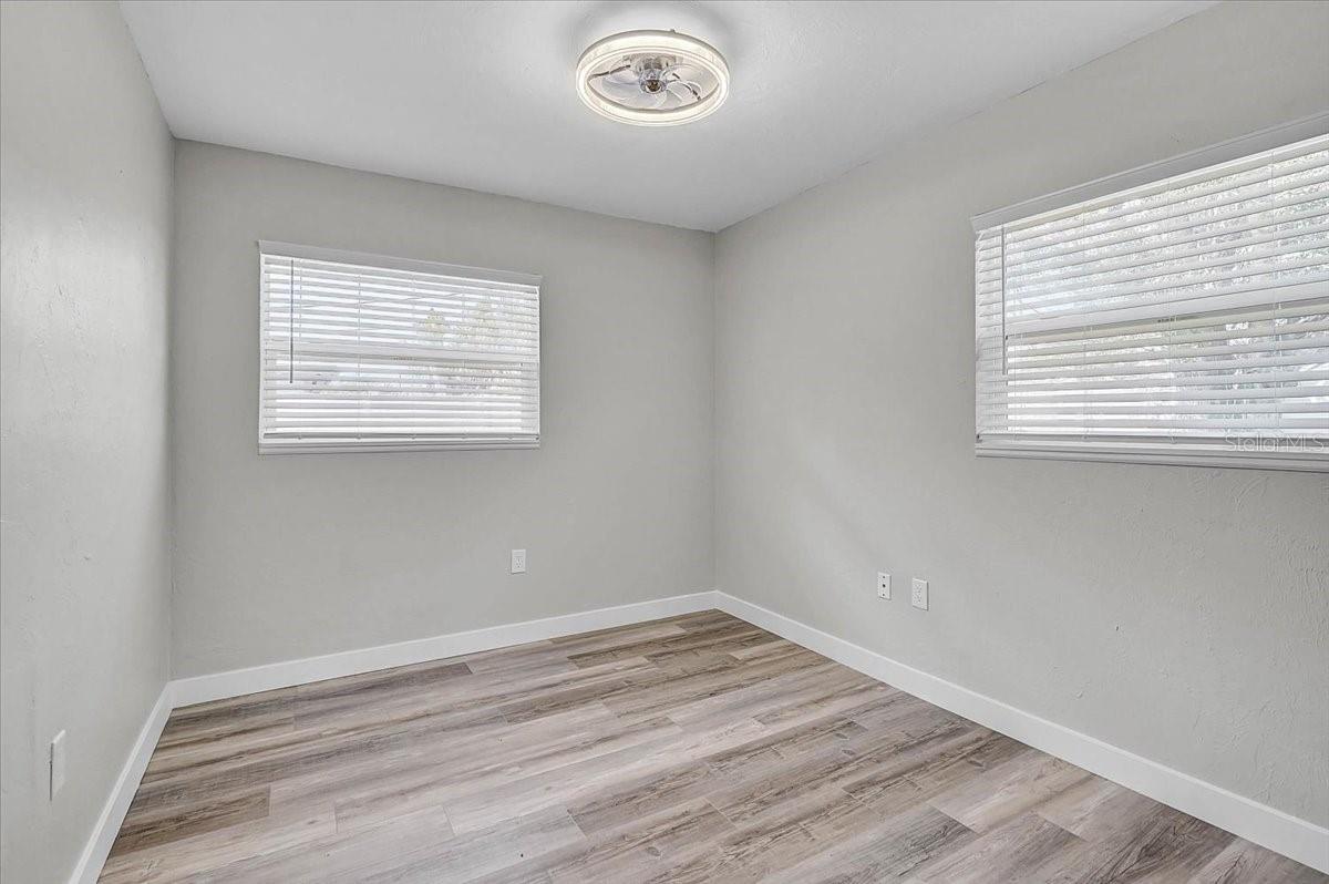 LAKE RIDGE - Residential