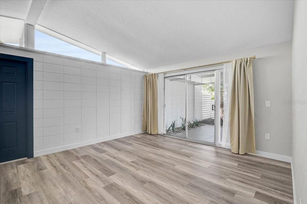 Photo of 3133 Lake Ridge Drive, Sarasota, FL 34237 (MLS # A4682465)