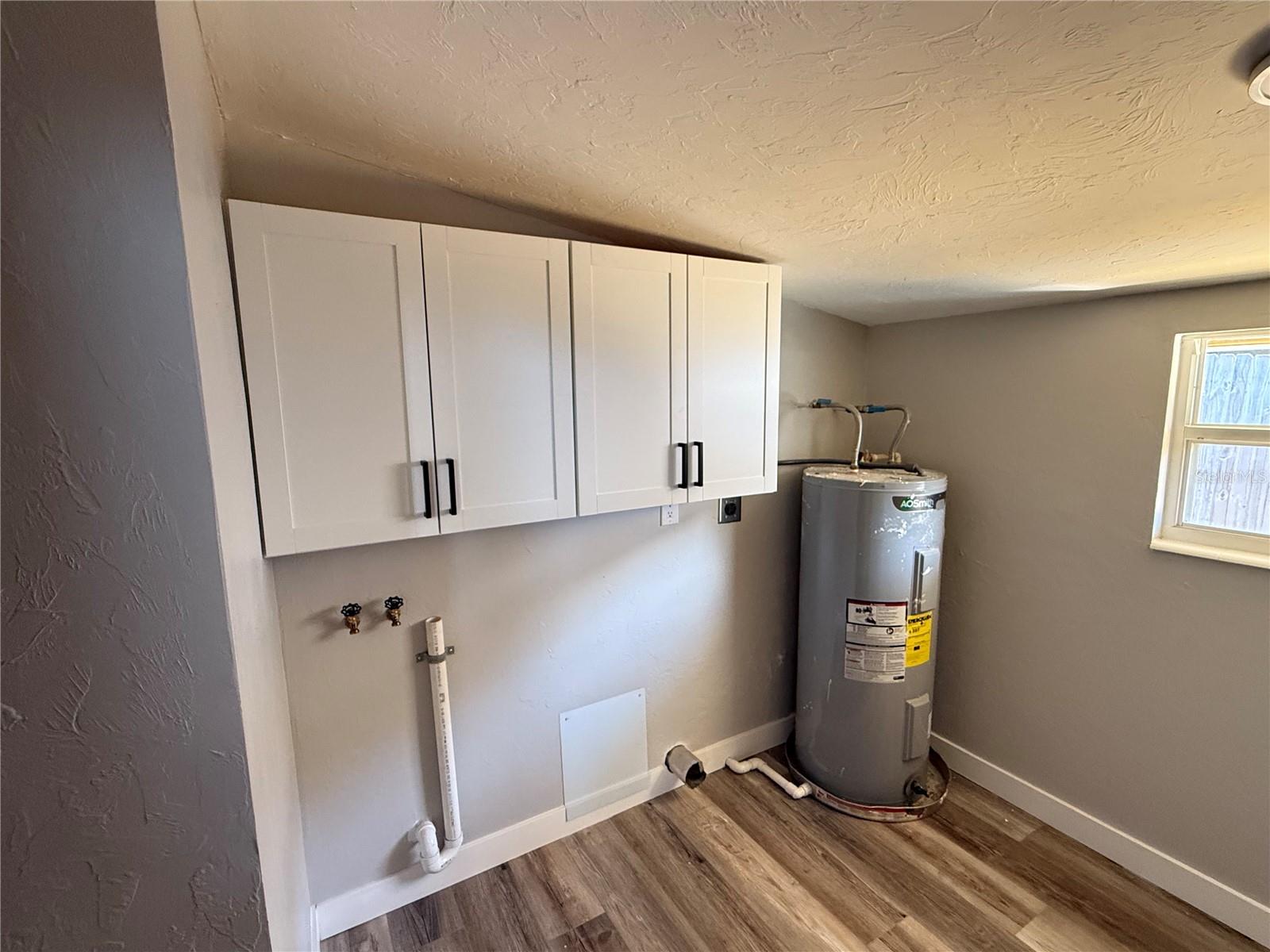 LAKE RIDGE - Residential