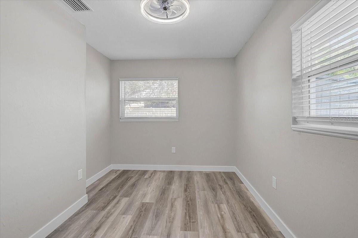 LAKE RIDGE - Residential