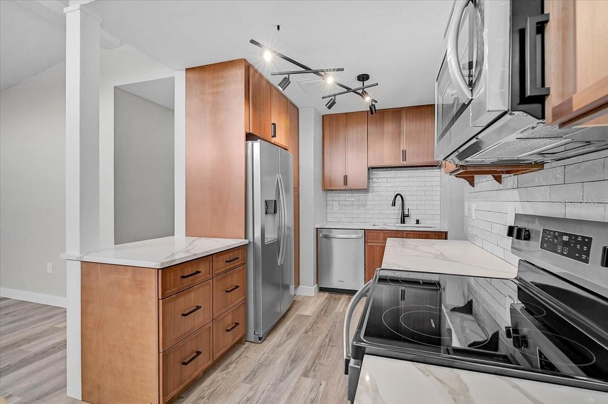 LAKE RIDGE - Residential