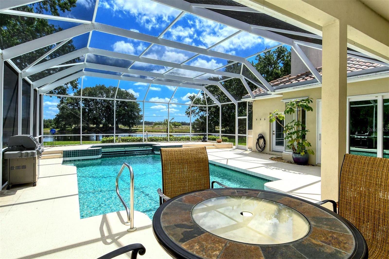 SERENOA - Residential