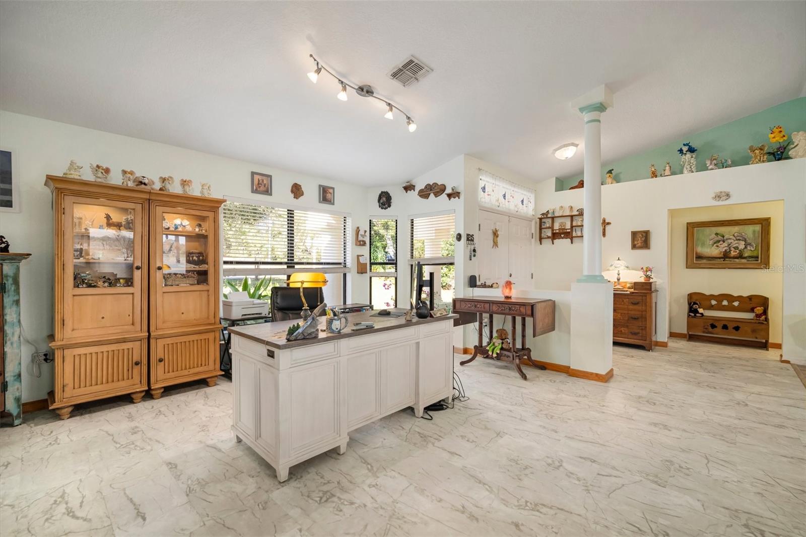 SPRING HILL - Residential