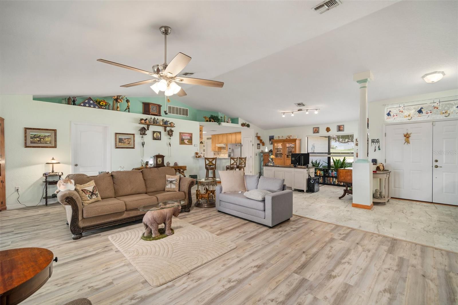 SPRING HILL - Residential