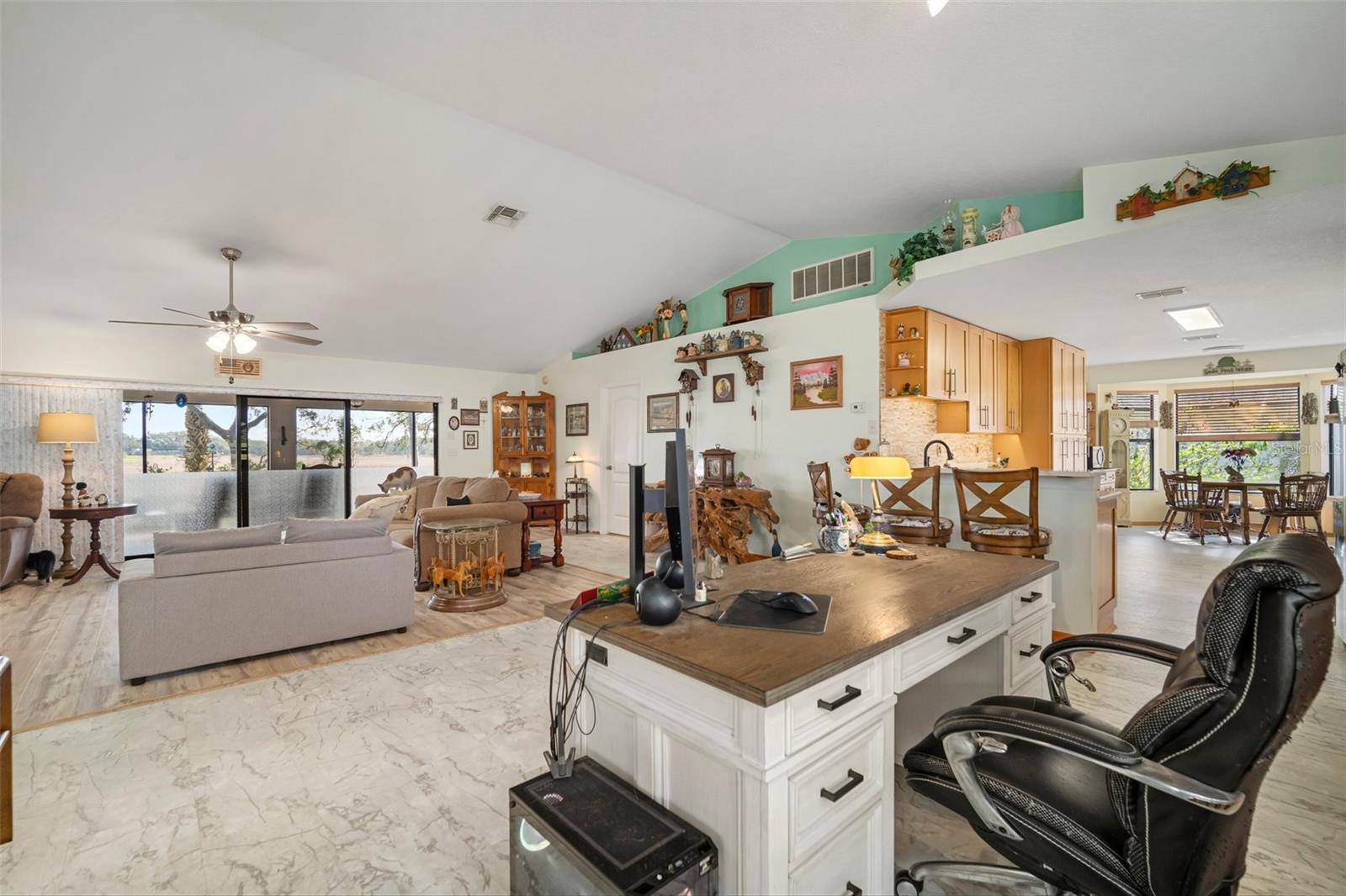 SPRING HILL - Residential