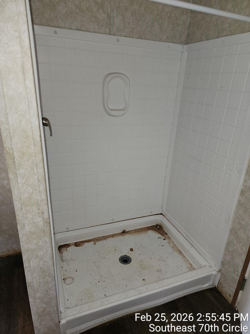 LEXINGTON ESTS - Residential