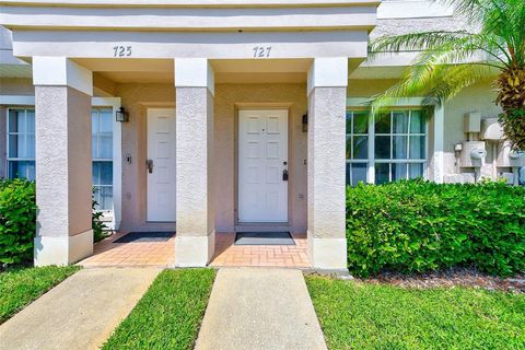 727 KENSINGTON LAKE CIRCLE BRANDON FL 33511