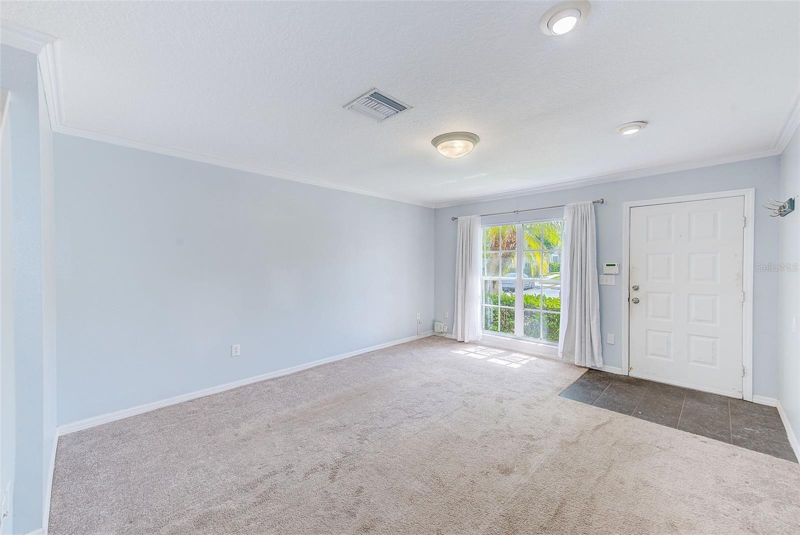 727 KENSINGTON LAKE CIRCLE