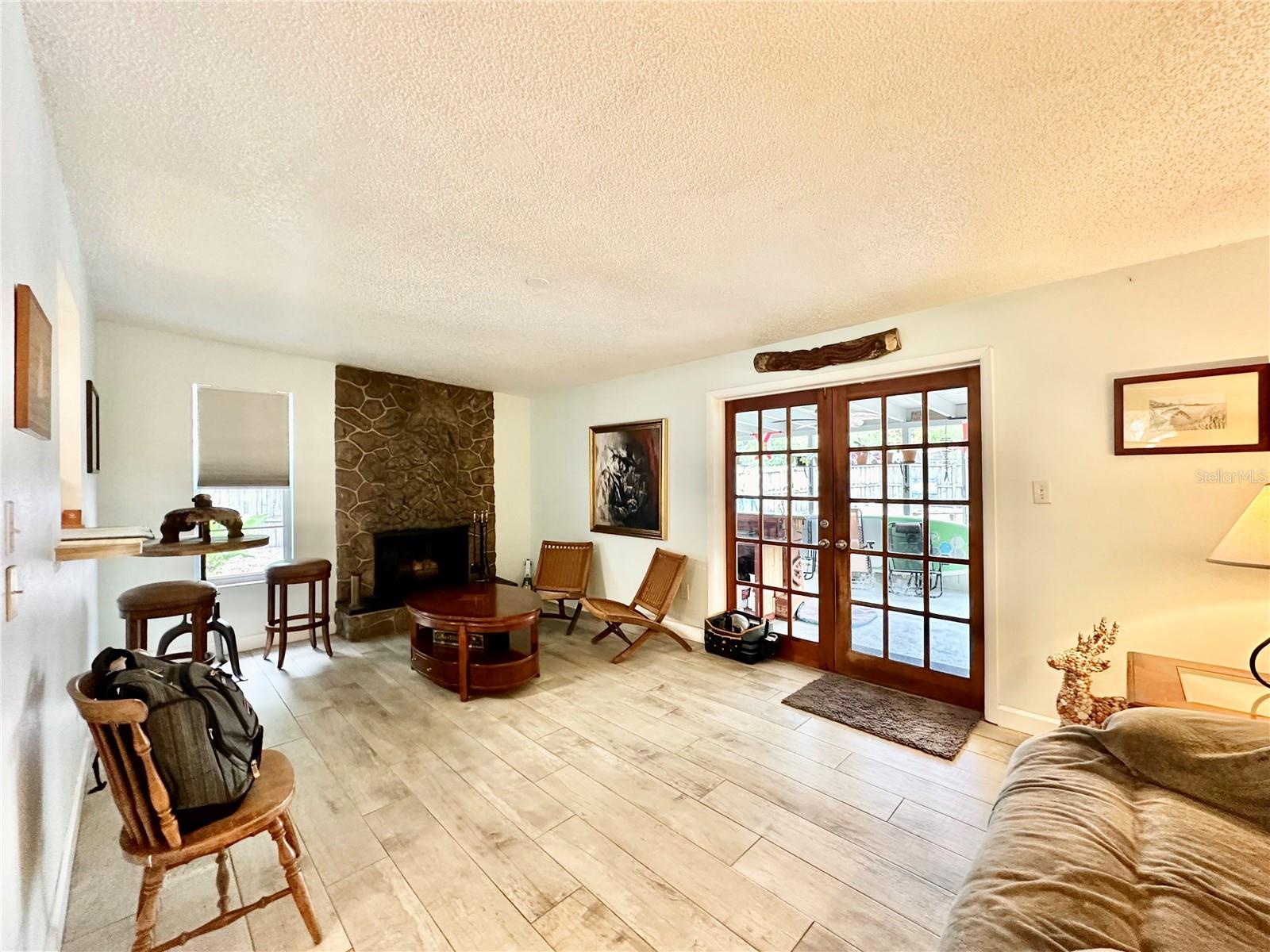 RIO PINAR WOODS - Residential