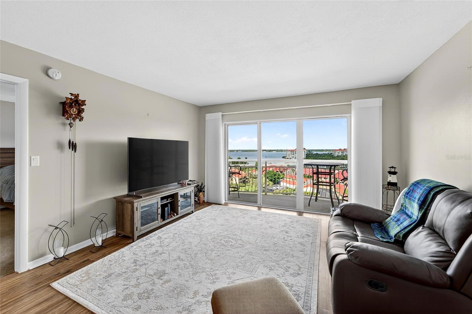 BAYWAY ISLES POINT BRITTANY SIX - Residential