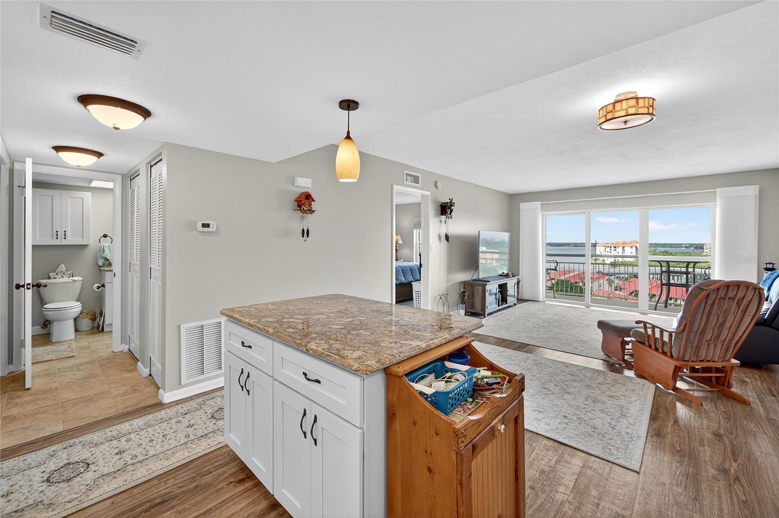 BAYWAY ISLES POINT BRITTANY SIX - Residential