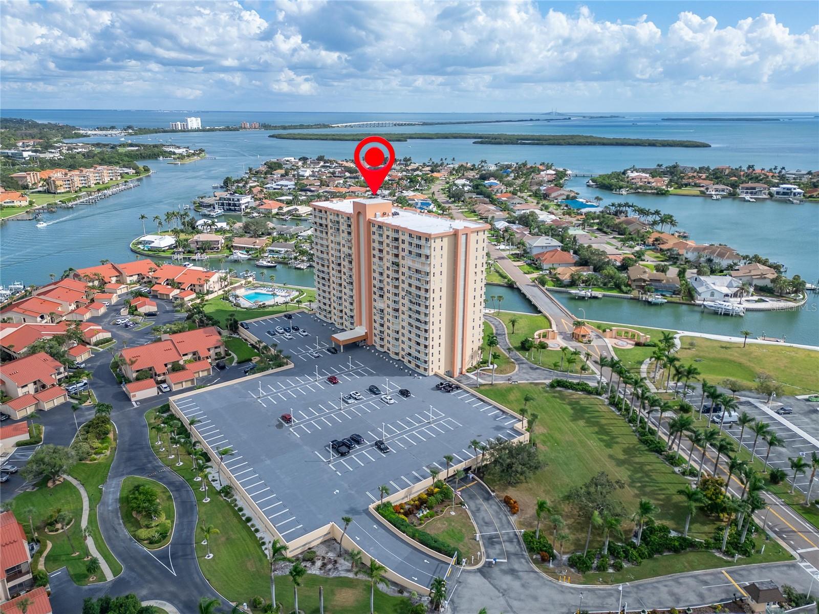 BAYWAY ISLES POINT BRITTANY SIX - Residential