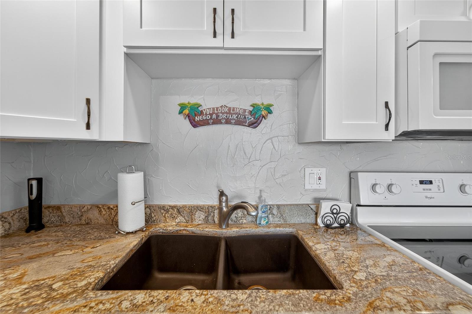 BAYWAY ISLES POINT BRITTANY SIX - Residential