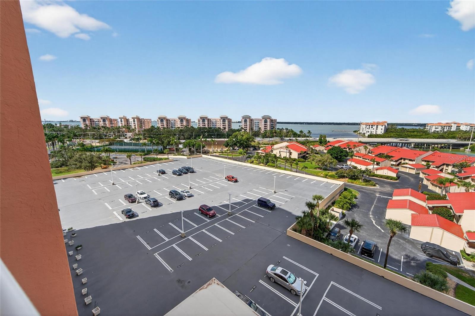 BAYWAY ISLES POINT BRITTANY SIX - Residential
