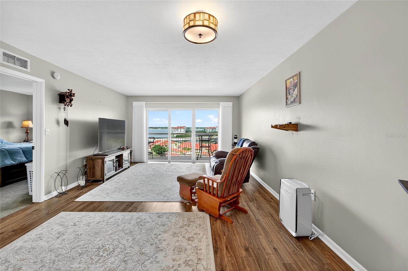 BAYWAY ISLES POINT BRITTANY SIX - Residential
