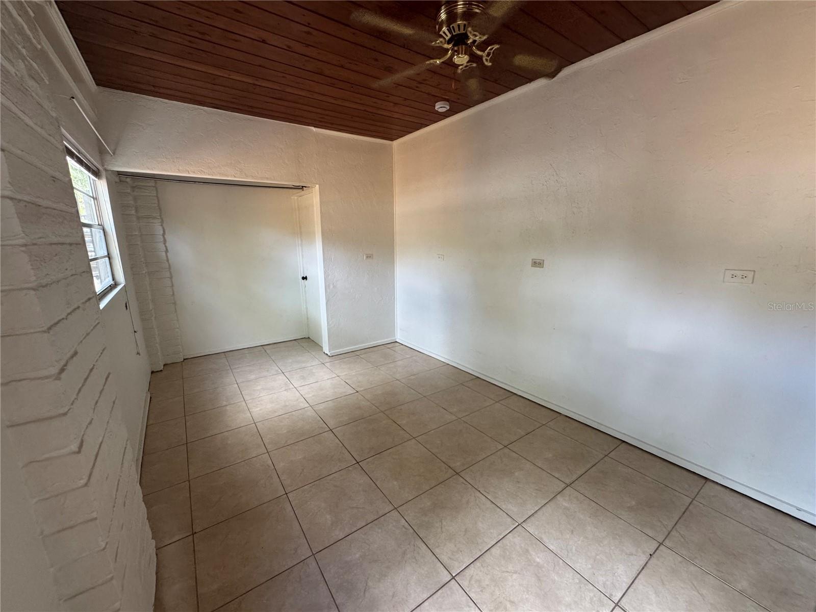 SYLVAN SHORES - Residential