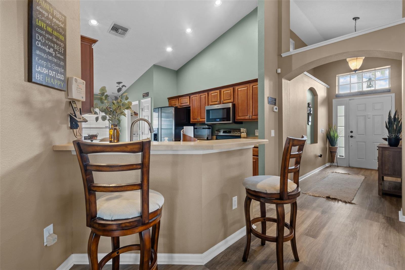 4940 HIDDEN HILLS LANE