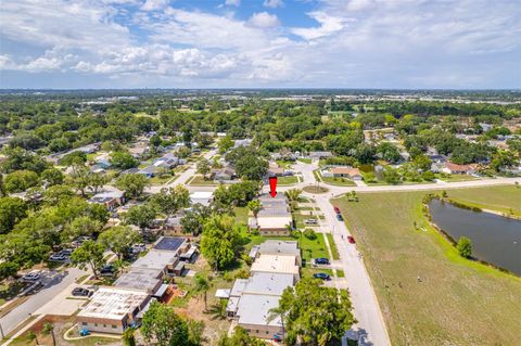 Single Family Residence in SEMINOLE FL 9994 83RD STREET 44.jpg