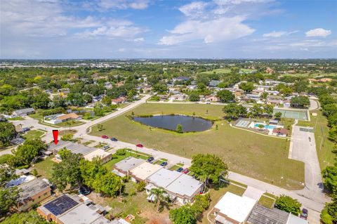 Single Family Residence in SEMINOLE FL 9994 83RD STREET 43.jpg