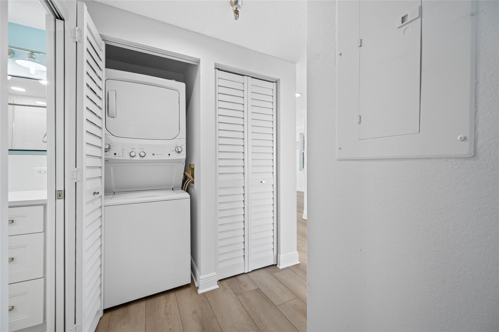 HARBOURSIDE CONDO - Residential