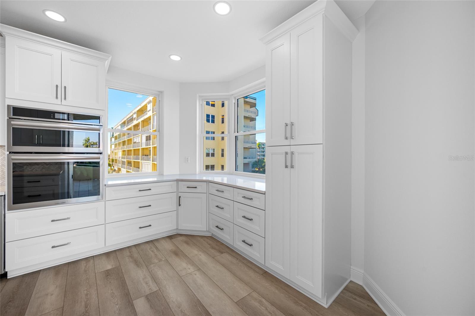 HARBOURSIDE CONDO - Residential